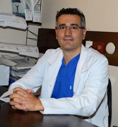 doktor romatolog Ahmet Louka