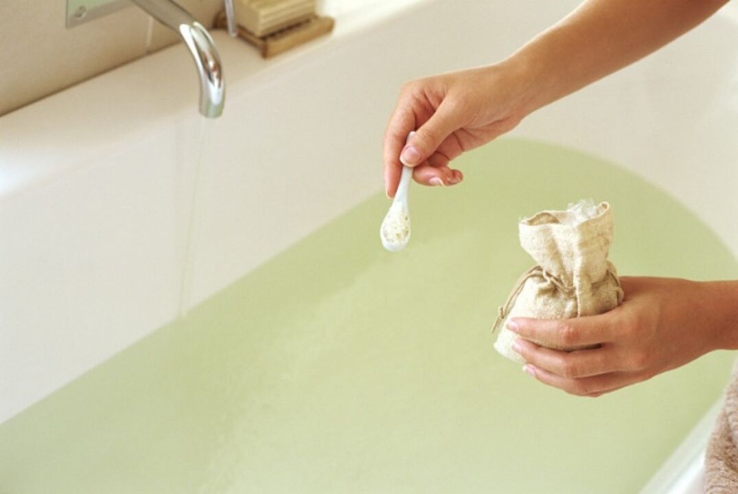 Servikal osteokondrozun etkili tedavisi için evde tuz banyosu