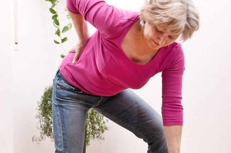 Osteokondroz nedeniyle bel ağrısı